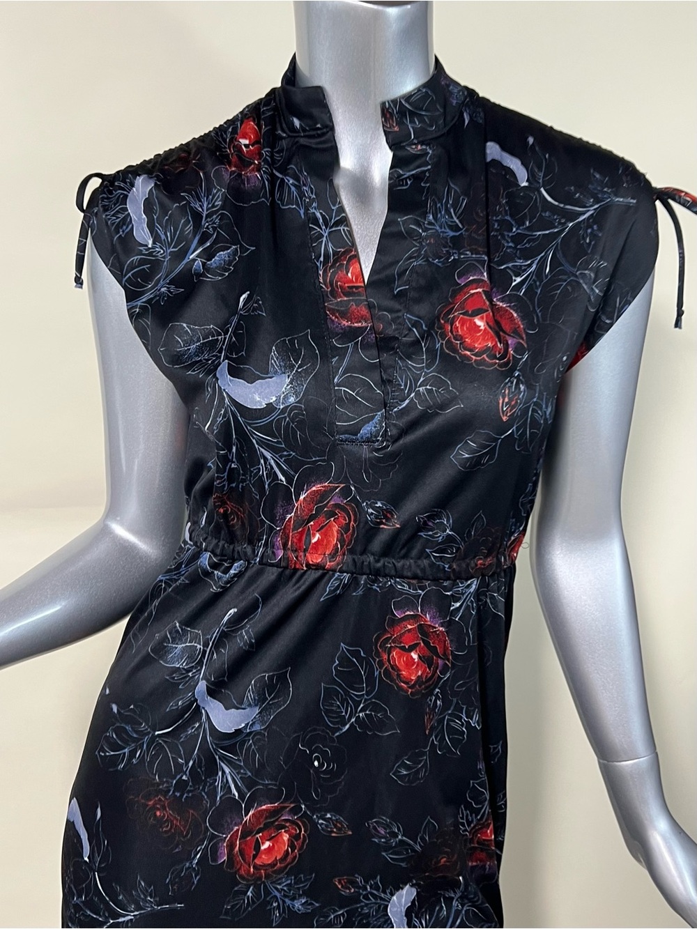 Vintage Women’s XS/SMALL Black Floral Dress Cap Tie Sleeves Stretch Waist Midi - Picture 12 of 16